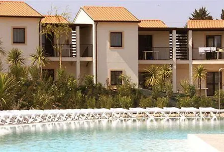 Belvedere Village 4*
