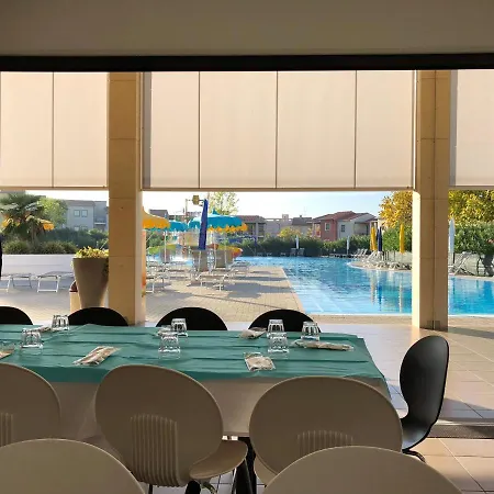 Belvedere Village 4* Castelnuovo del Garda