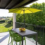 Belvedere Village 4*