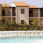 Belvedere Village 4*