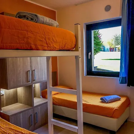 Belvedere Village Кастельнуово-дель-Гарда