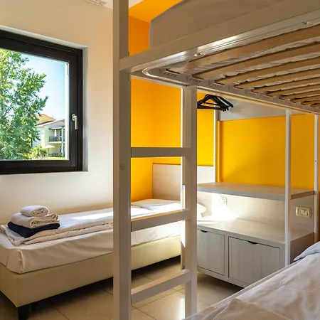 Belvedere Village 4*